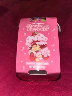 Marshalls Pink Strawberry Shortcake Scented Candle